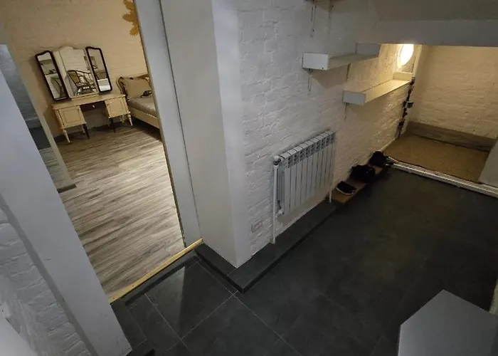 автентична